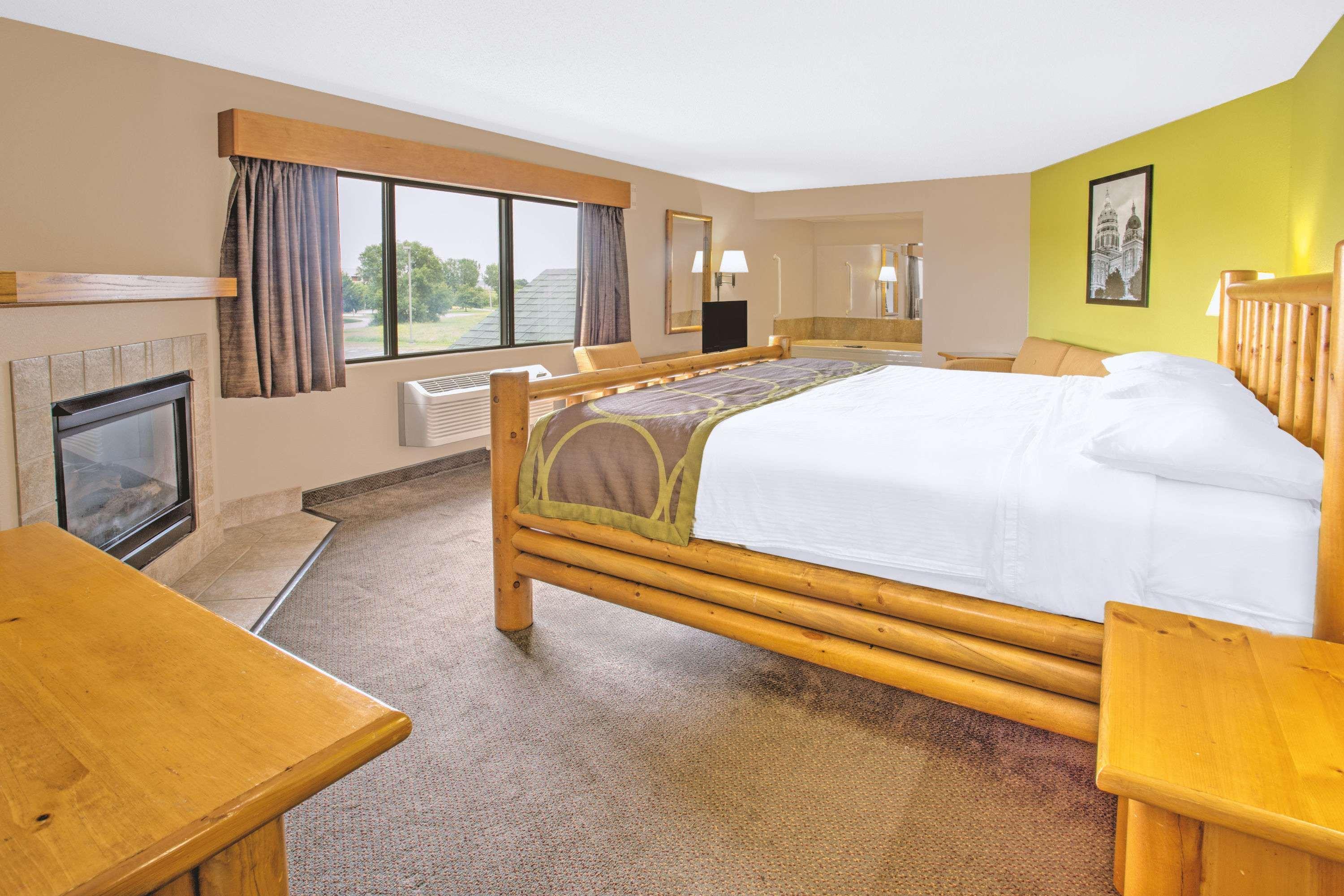 Super 8 by Wyndham Davenport Hotell Eksteriør bilde